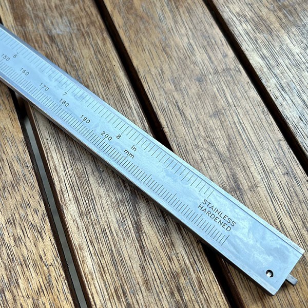 Sumiです İnsize Mekanik Kumpas 1205-200S