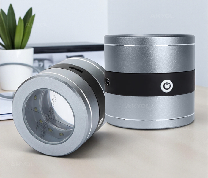 Skalalı mini büyüteç